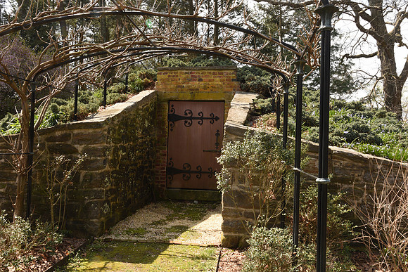 AndalusiaGardens.SecretDoor._5166