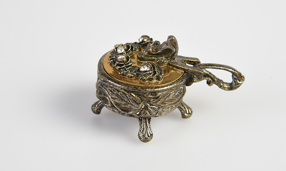 Antique Powder Box_3056 copy